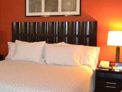 Embassy 4* Palmdale