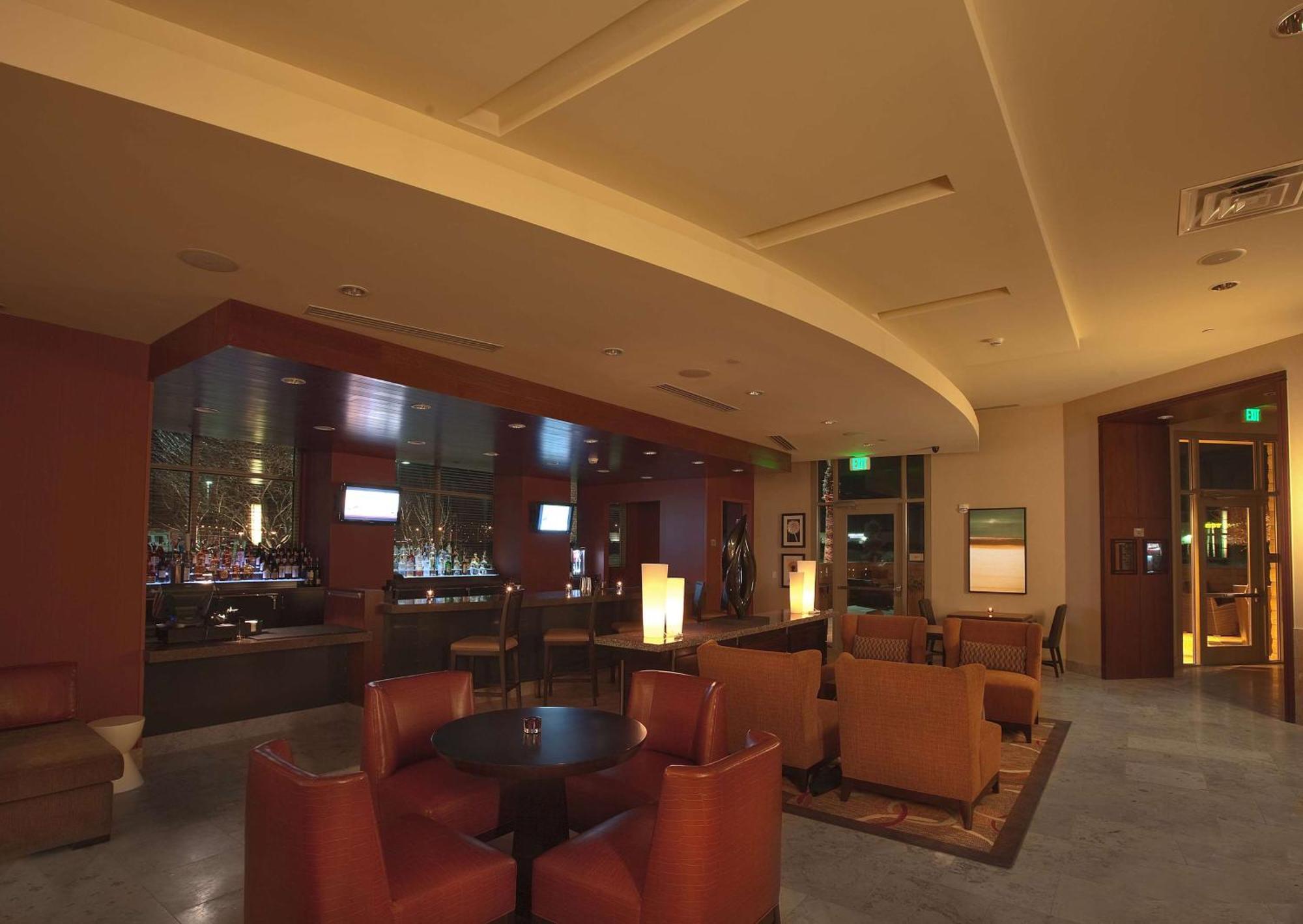 Embassy 4* Palmdale