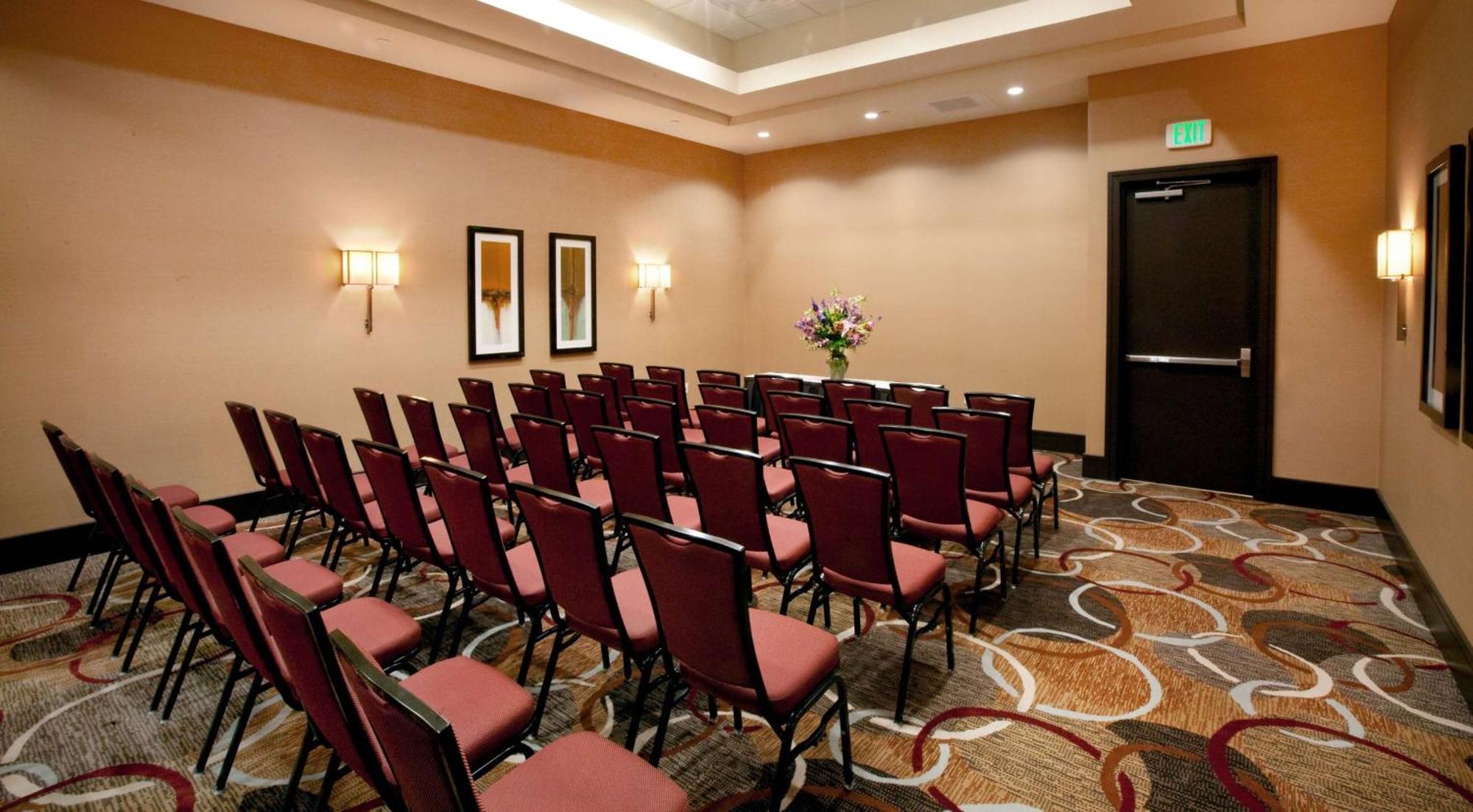 Hotel Embassy